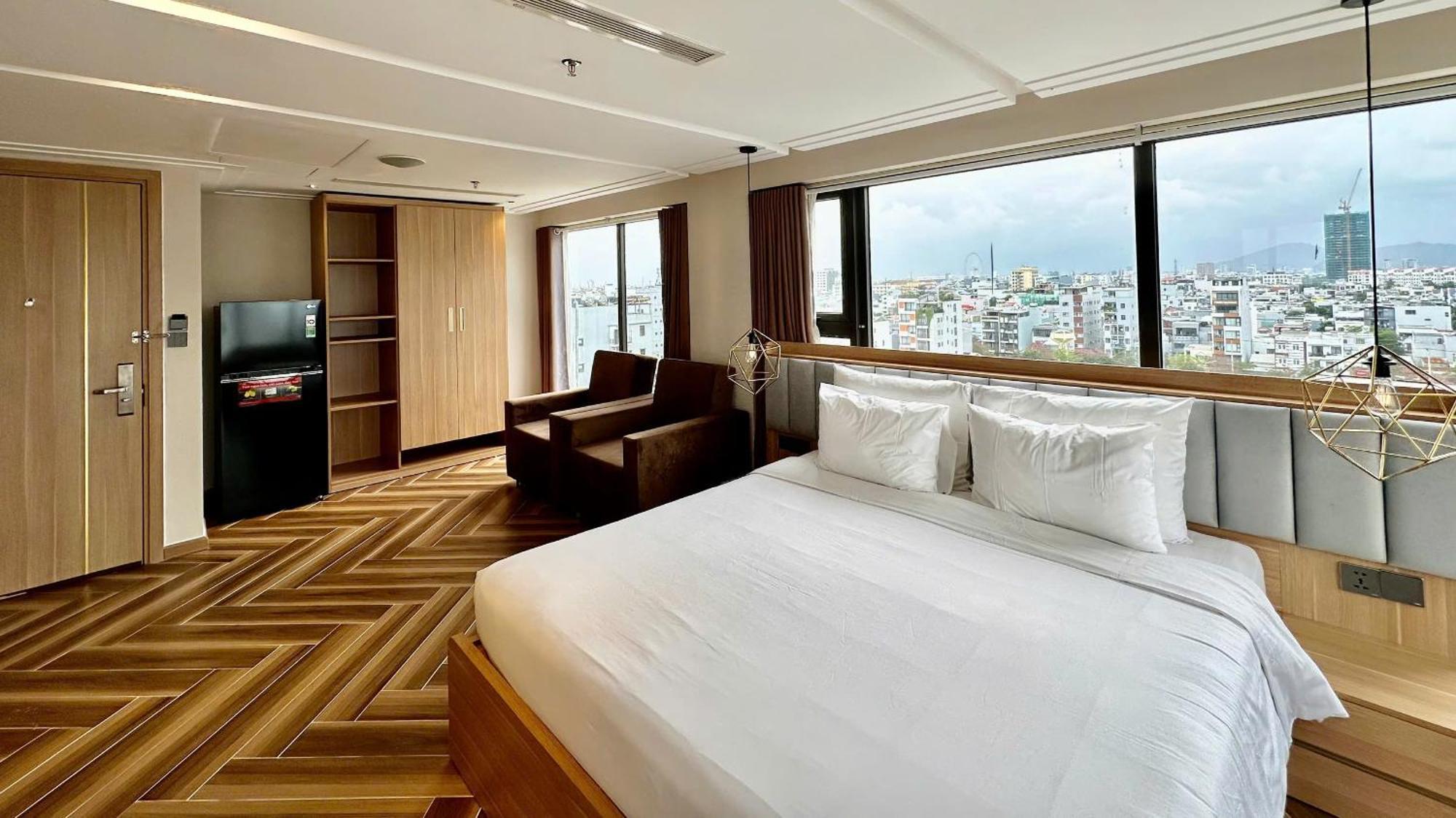 Adela Boutique Hotel - Infinity Pool Da Nang Esterno foto